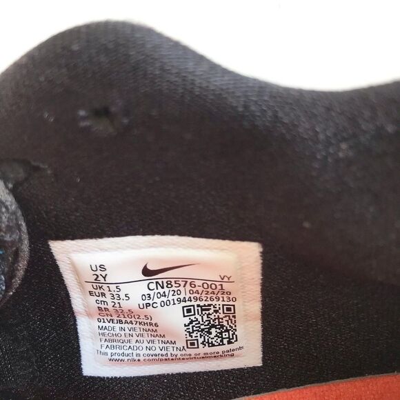 Nike Zoom freak 2 black sneakers EUC size 2 youth - Picture 10 of 10